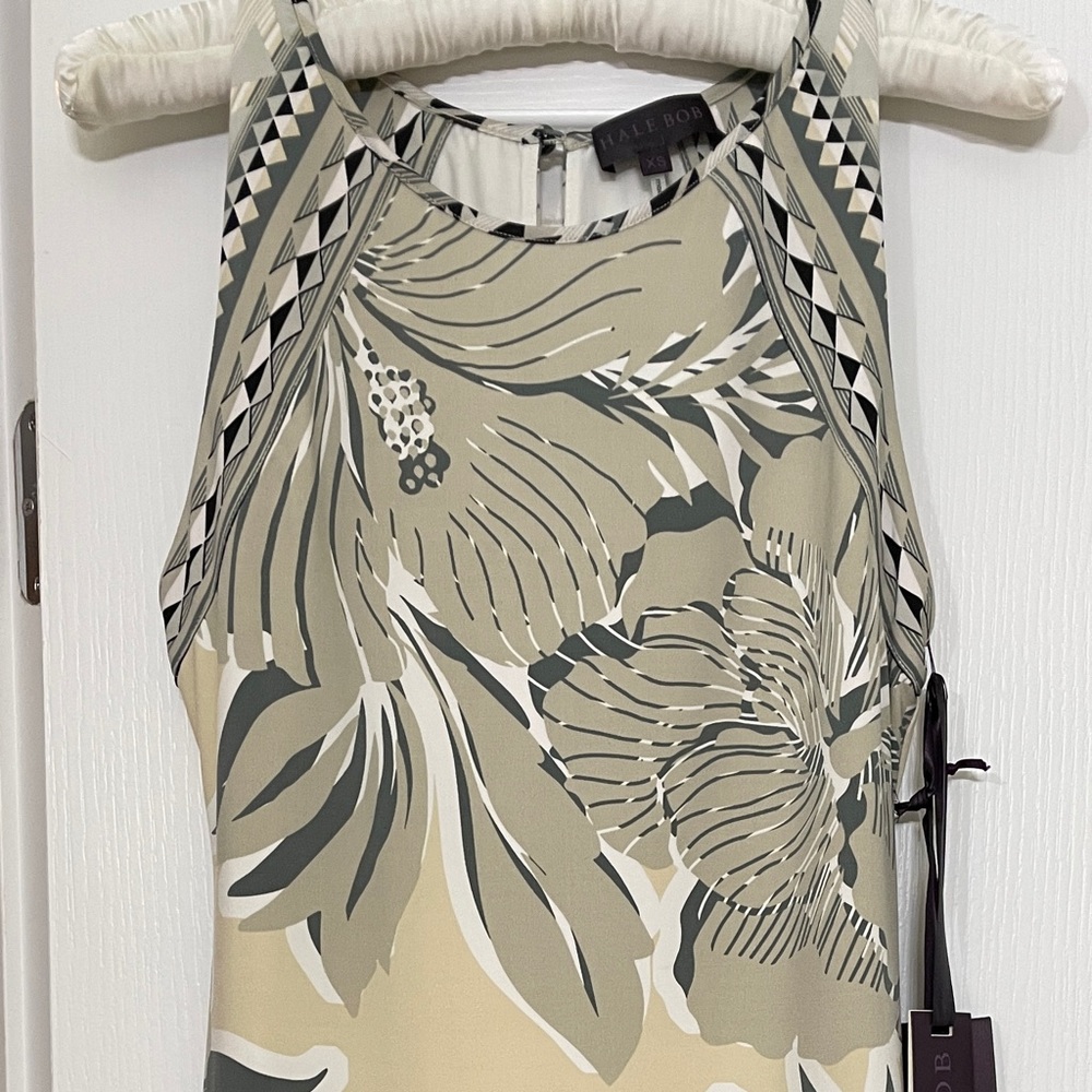 Brand new w/tags on. Designer dress from Hale Bob, fully lined!  Size: XS